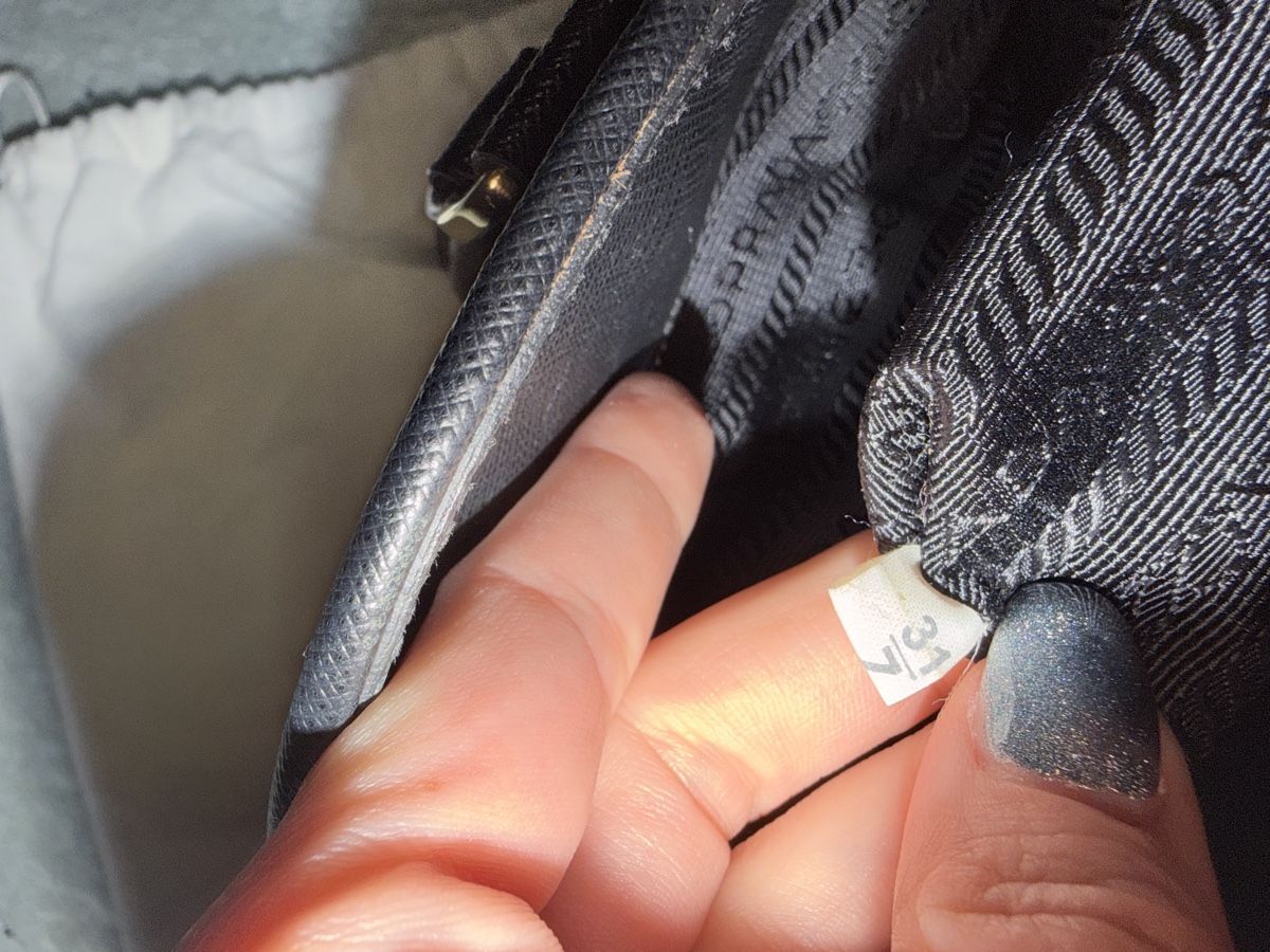 Prada Borse da donna: Prada Handtasche mit Staubbeutel – Usato da Zetzwil venduto da April99 3