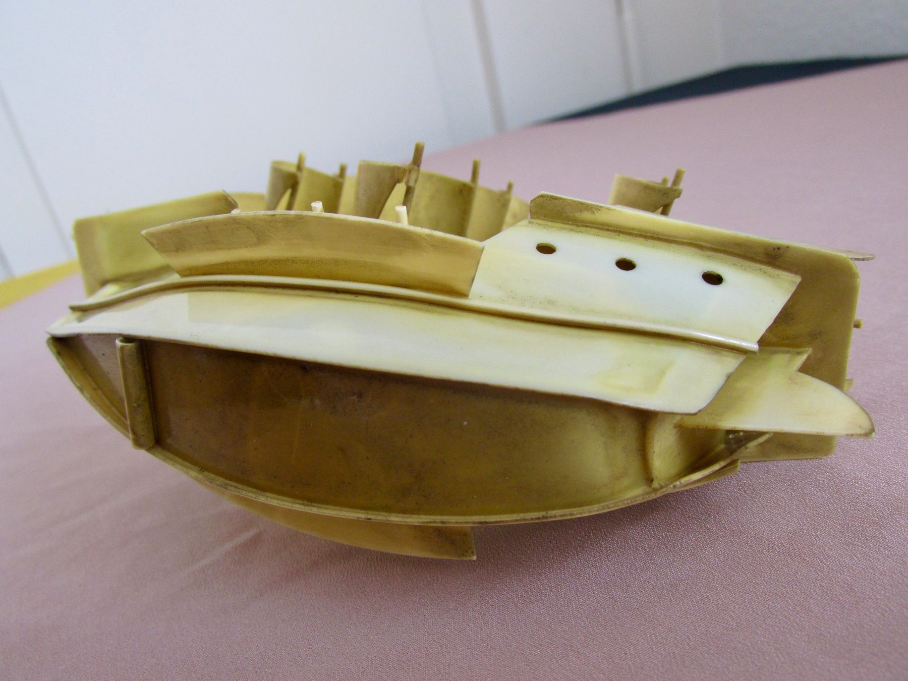 Alle Dekorationen: maritime Dekoration: Bakelit Schiffsmodell, Vintage – Gebraucht aus Winterthur von mat_q5d5 8
