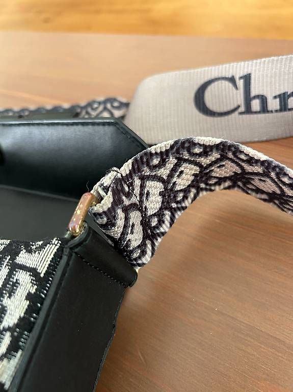 Dior Borse da donna: DIOR Canvas Umhängetasche – Usato da Einsiedeln venduto da Steine1 4