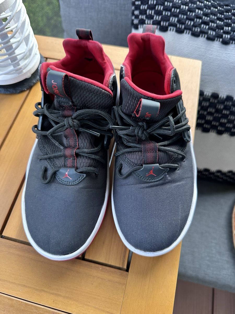 Jordan Chaussures hommes: Nike Jordan Sneakers – D'occasion à Buchrain par SATG
