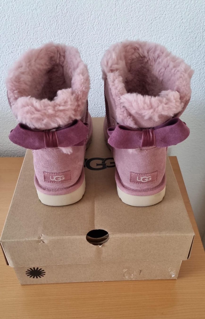 Ugg Scarpe da donna: UGG numero 38 rosa come NUOVE – Usato da Cadenazzo venduto da man_9hnd 1