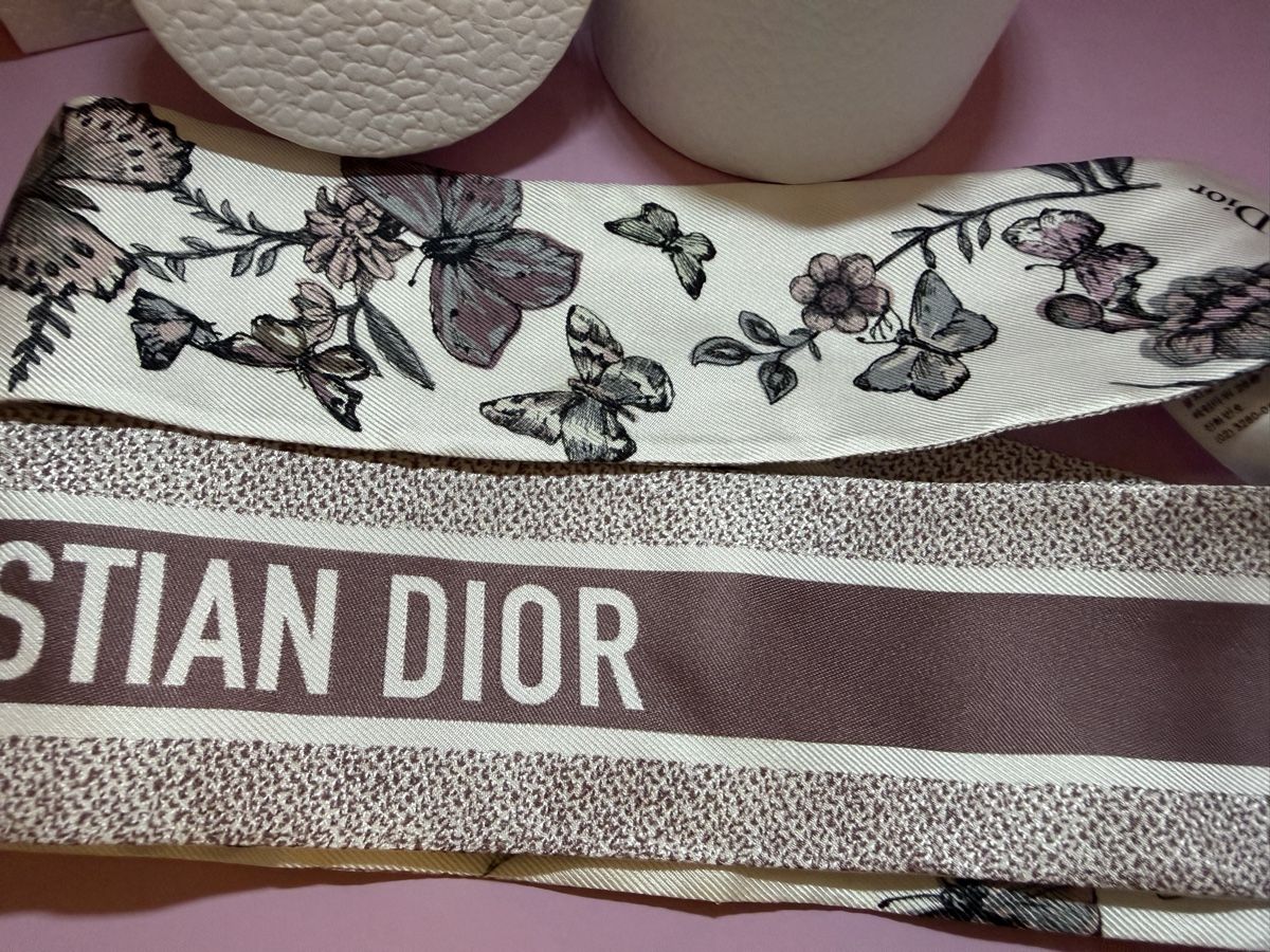 Dior Foulard & Sciarpe: Dior Seiden Mitzah-Schal – Nuovo (secondo la descrizione) da Bern venduto da Blueangel6 3