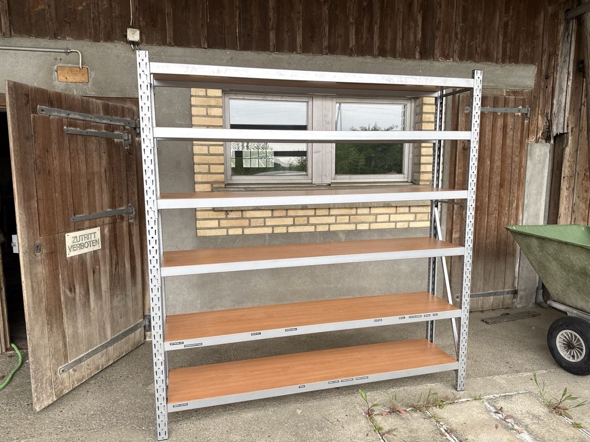 Scaffali: Grosses, robustes Schwerlastregal mit 6 Tablaren – Usato da Effretikon venduto da a.husejni01