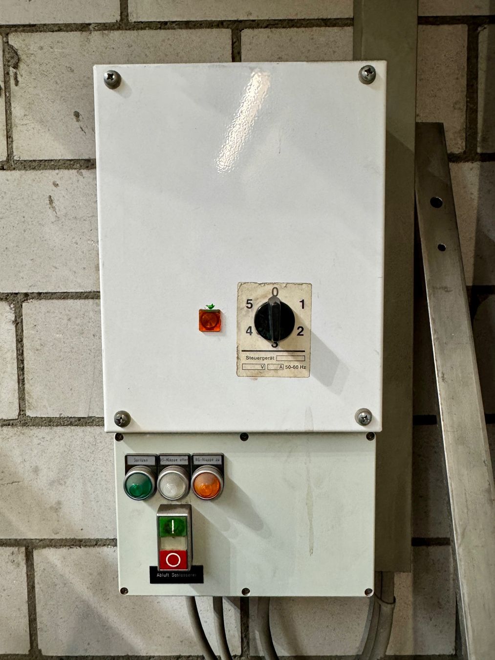 Tutte le macchine: Absauganlage Straumann AG – Usato da Effretikon venduto da ruubi 5