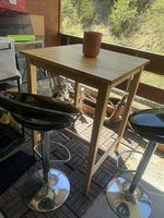 Table de jardin pour apéro 