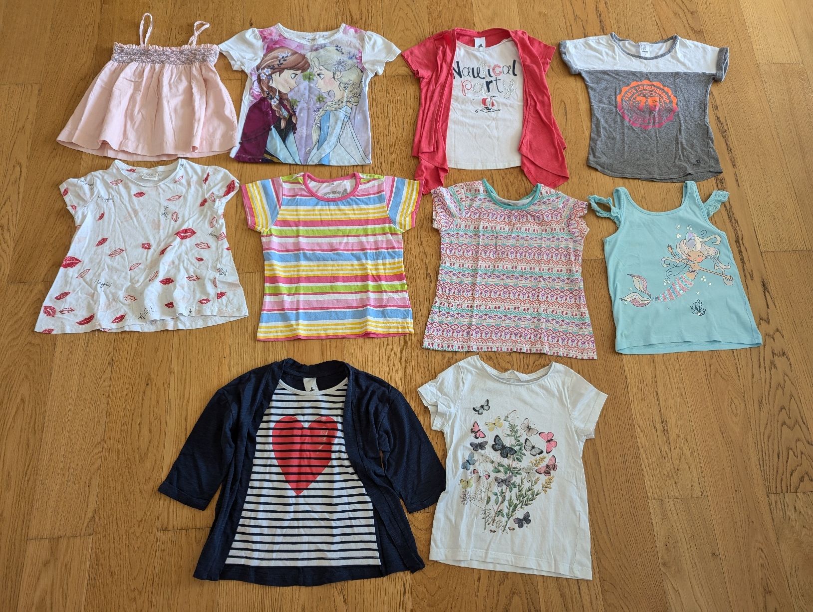 Lotti & Set di vestiti: Mädchen T-Shirt Paket Grösse 98 - 110 – Usato da Wallisellen venduto da Taurusit