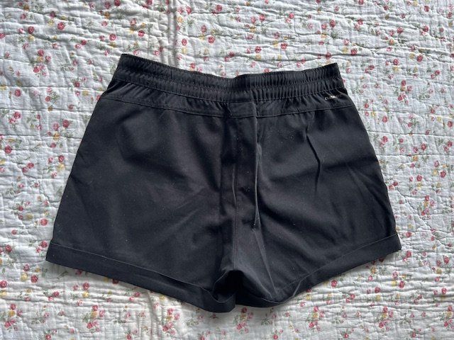 Adidas Pantaloni: Trainingsshorts / Adidas / Gr. 36 – Usato da Meggen venduto da heyleg1 4