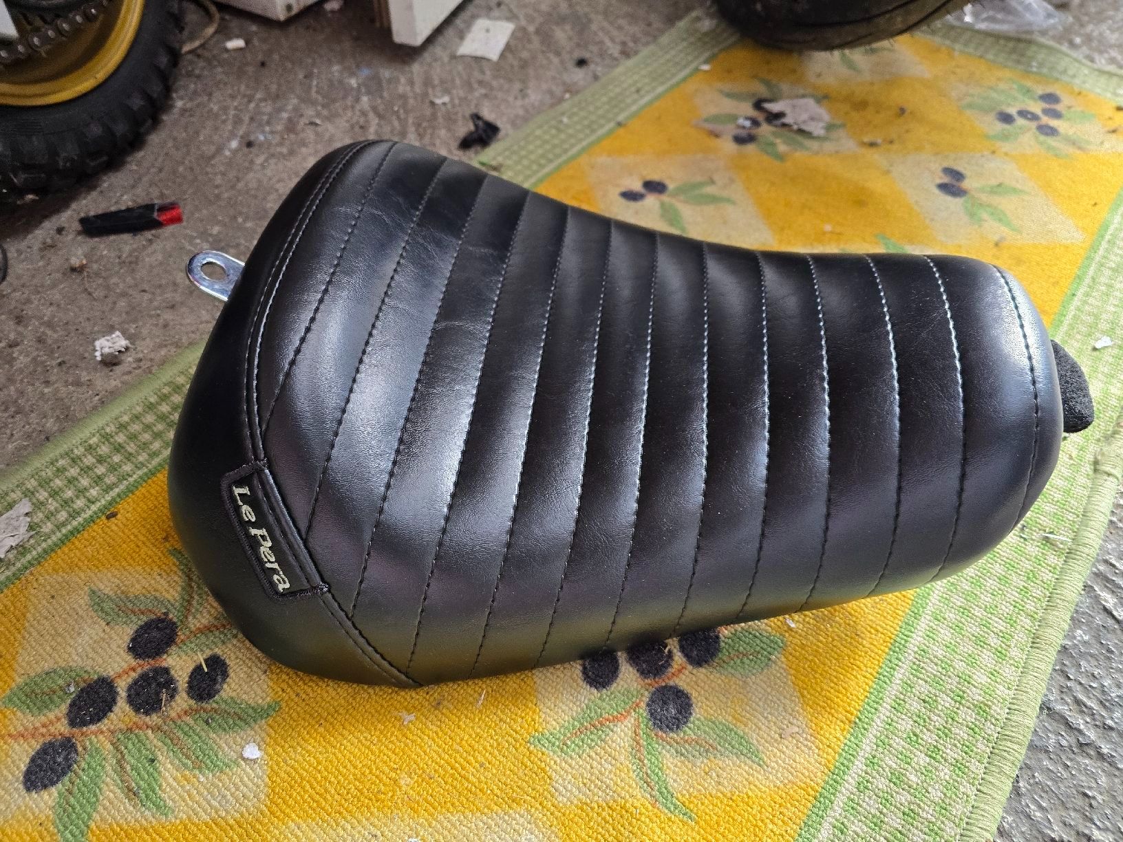 Harley-Davidson Tutti i ricambio per moto: selle harley – Usato da Collombey venduto da Panam88