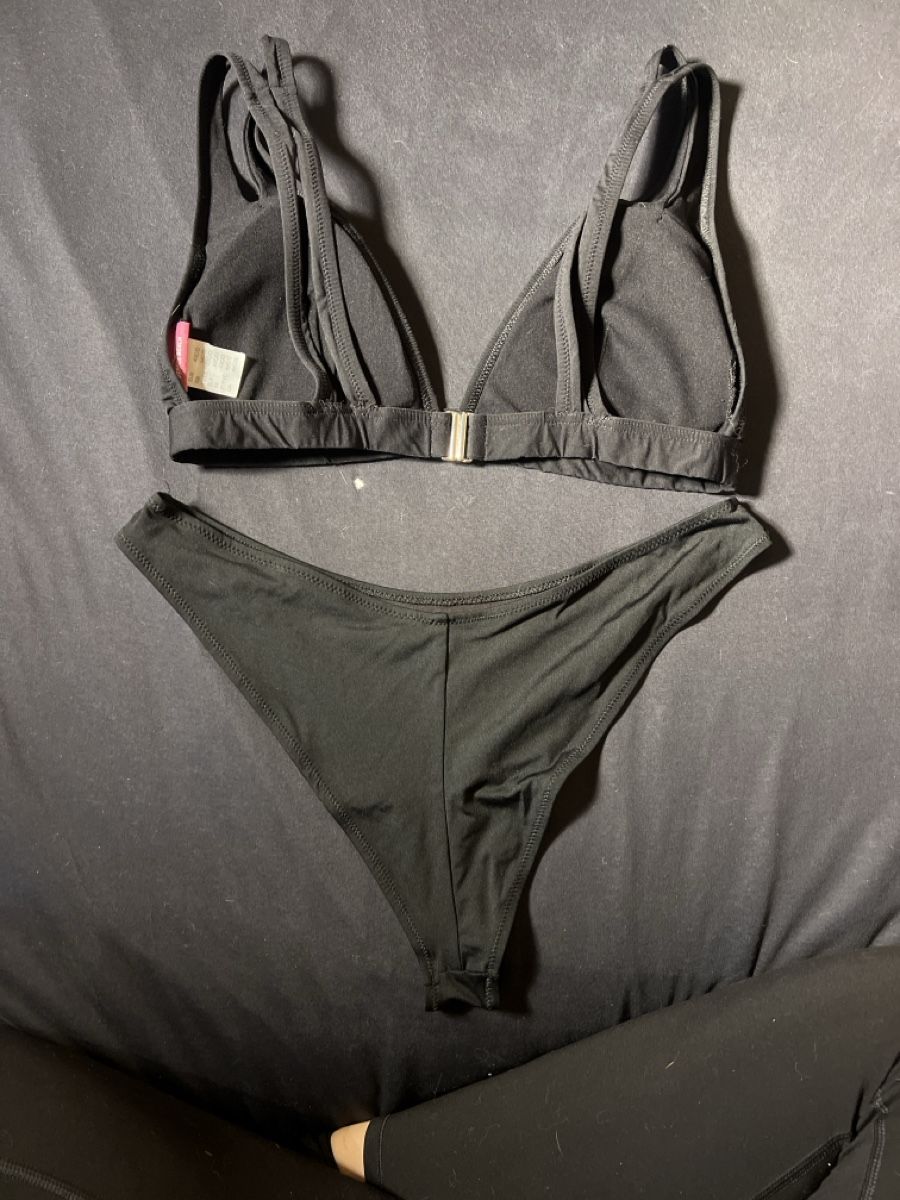 Costumi da bagno & Bikini: Schwarzer Bikini, Sommer-Schnäppchen – Usato da Reinach AG venduto da leo_8j25 2