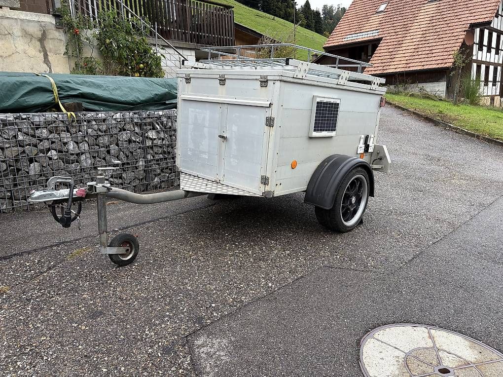 Rimorchi: Gebrauchter Hundeanhänger – Usato da Obergoldbach venduto da Hasustude