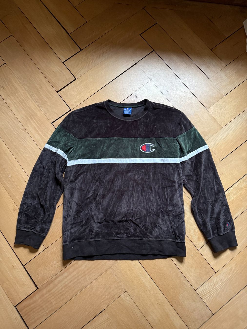 Champion Maglioni & Felpe: CHAMPION - Samt Pullover schwarz-dunkelgrau-grün XL – Usato da Zürich venduto da Diazaio