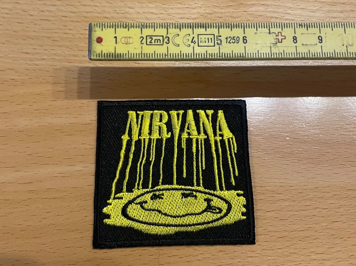 Toppe: Nirvana - Patch Sticker Aufnäher Rock Punk Metal 17 – Nuovo (secondo la descrizione) da Horn venduto da abutre72