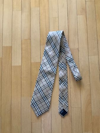 Cravatta Burberry originale 100%