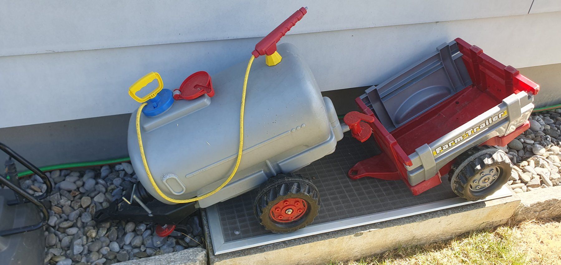 Rolly Toys Veicoli per bambini: Tracteur avec bcp d'accessoires – Usato da Detligen venduto da Lapinsec 1