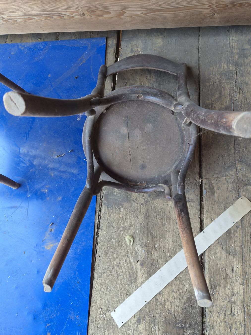 Sedie: 2 anciennes chaises de bistrot – Usato da Farvagny-le-Grand venduto da CollectibleWatches 2