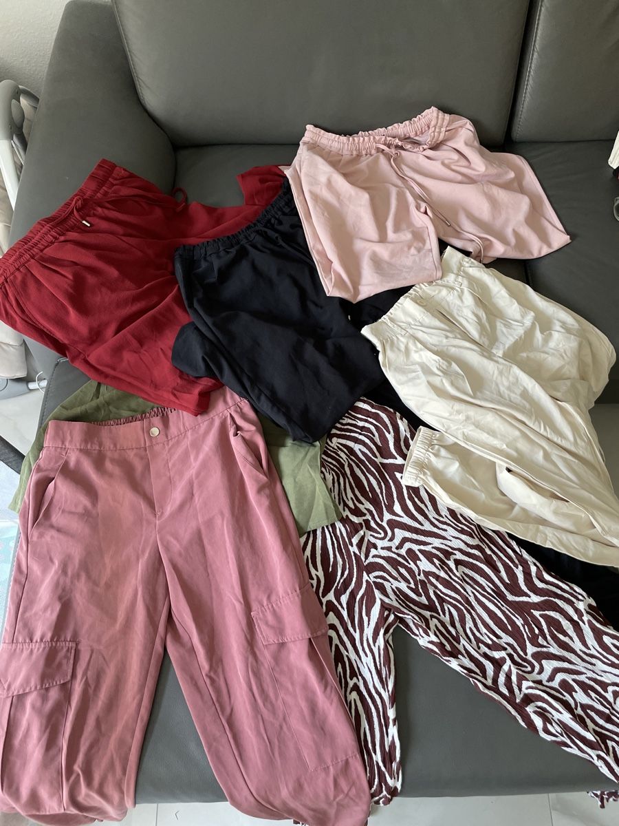 Lotti di vestiti: Hosenpaket Damen – Usato da Muttenz venduto da Gugi019
