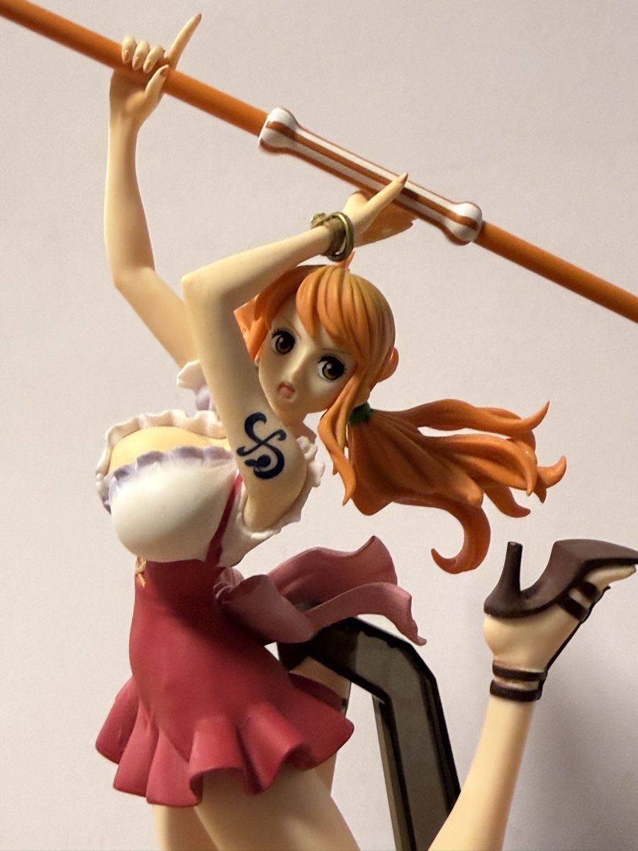 Figurines: Figurine Nami One Piece – D'occasion à Saxon par zkp_kk7n 1