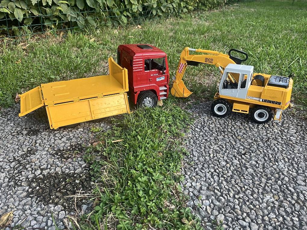 Kit di modellismo & Modellini statici: Camion et pelle rétro  – Usato da Sugiez venduto da Essenti3L