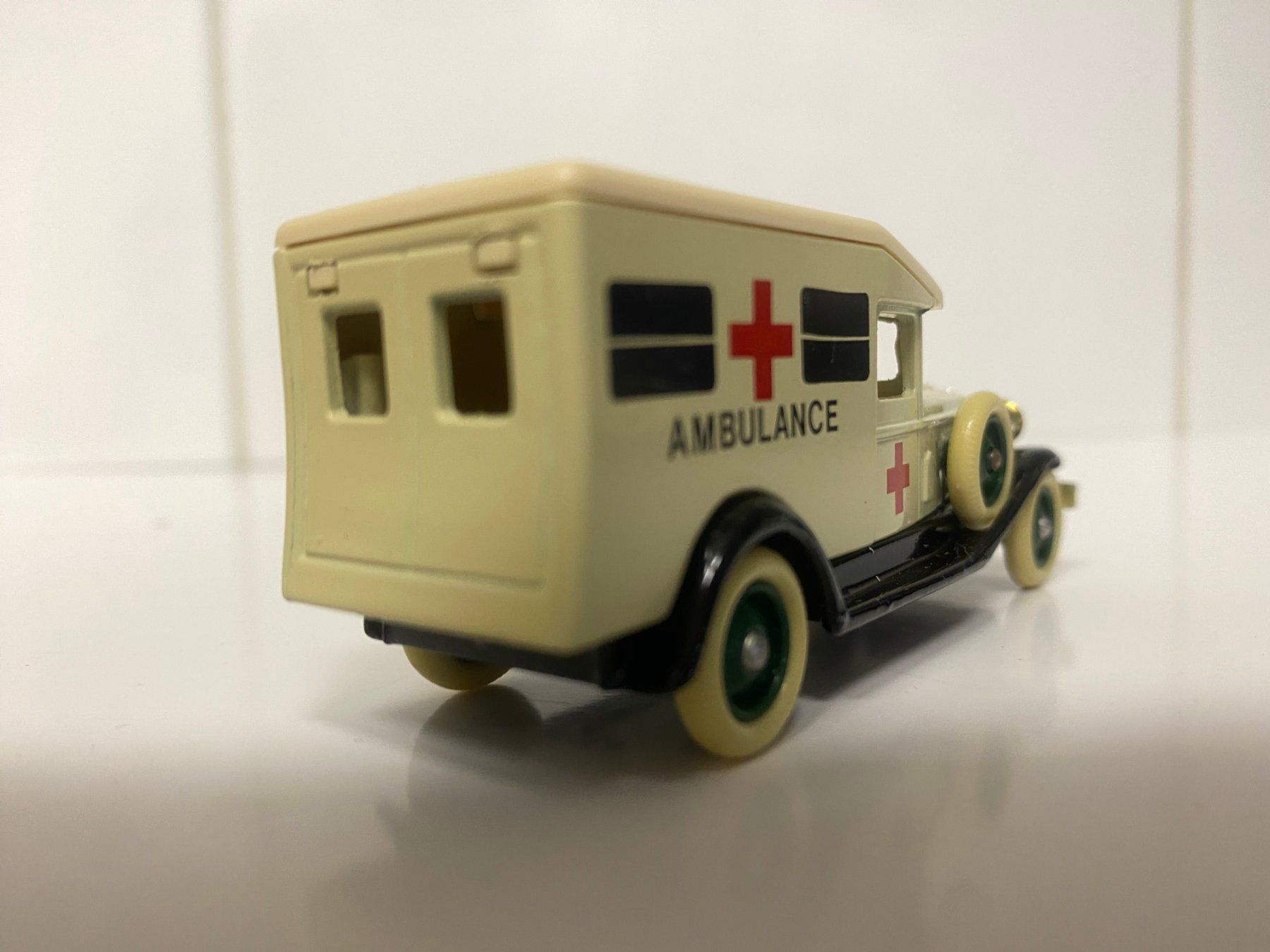 Modellini d'auto: Packard Ambulanz Days Gone ca. 8 cm 449 – Nuovo (secondo la descrizione) da Männedorf venduto da toroloco1953 1