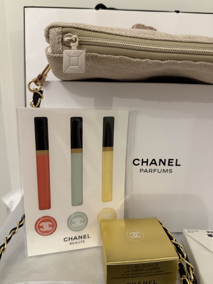 Chanel Borse da donna: Chanel Beauté Necessaire Tasche Set – Nuovo (secondo la descrizione) da Bern venduto da Blueangel6 2