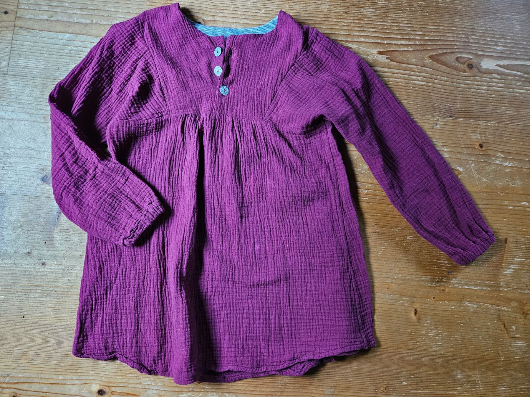 Camicette, T-shirt & Top: Wunderschöne Musselin Bluse ca. 128/134 – Usato da Rifferswil venduto da fle_5nqr