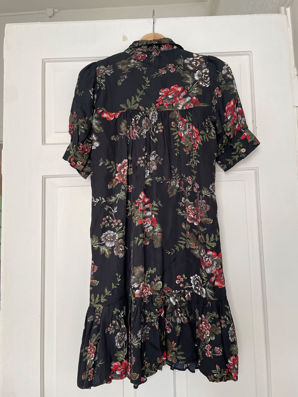 Mango Vestiti: Mango Kleid Grösse S mit Blumen Rosenmuster – Usato da St. Gallen venduto da Shazzz 6