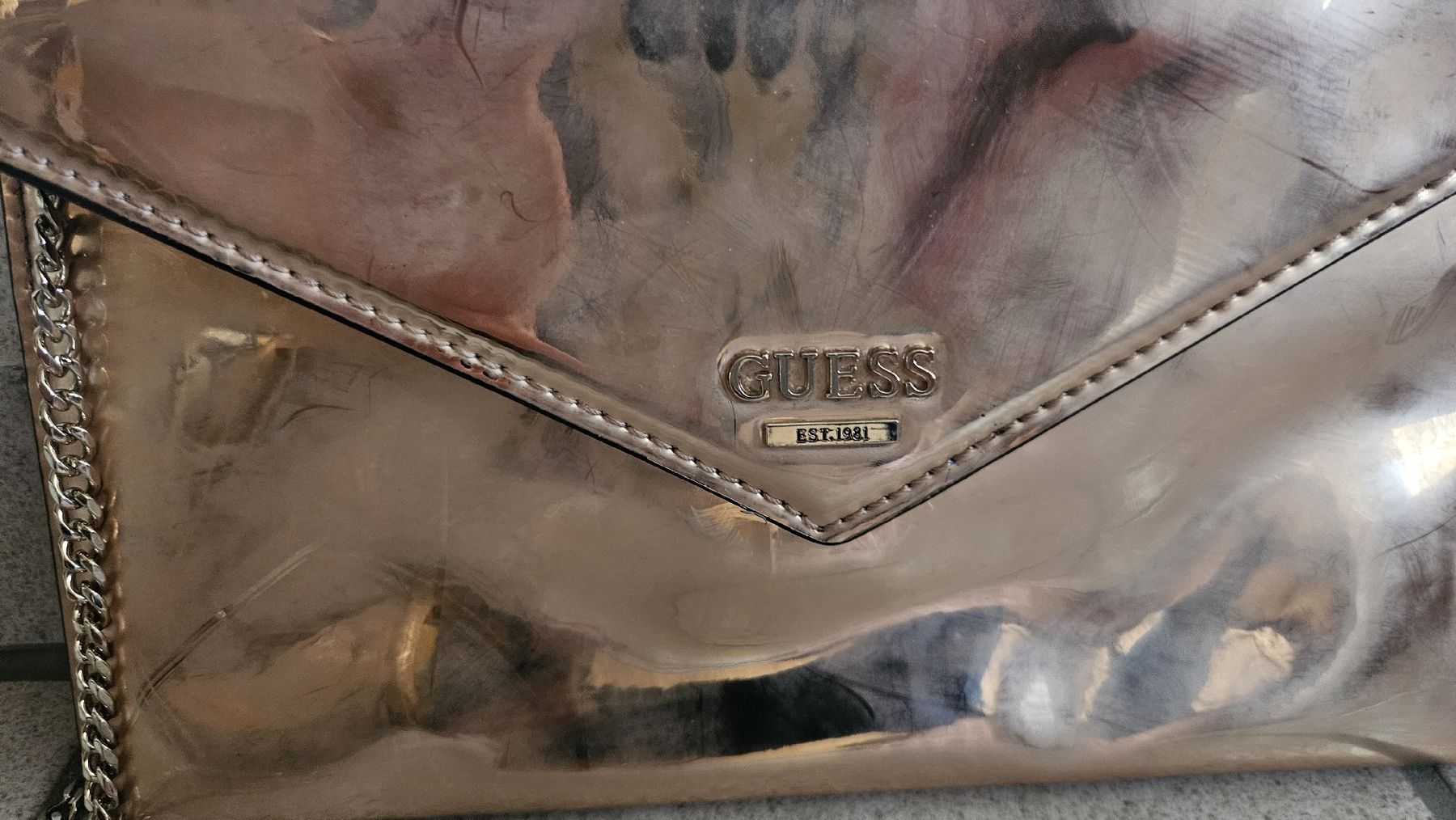 Guess Borse da donna: Guess Handtasche in rose chrom  – Usato da Lippoldswilen venduto da topmodel62 1