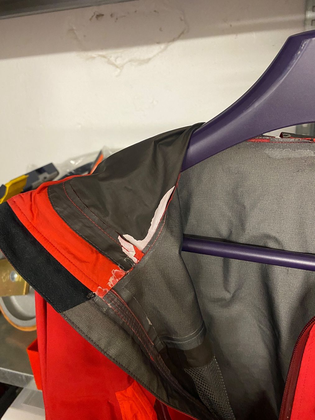 Giacche: Haglöfs Hardshell Regenjacke XS – Usato da Schlieren venduto da Winter06 2