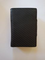 Smart Wallet / Kartenetui im sportlichen Carbon-Look 