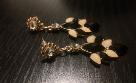 Elegante Ohrringe aus Metall