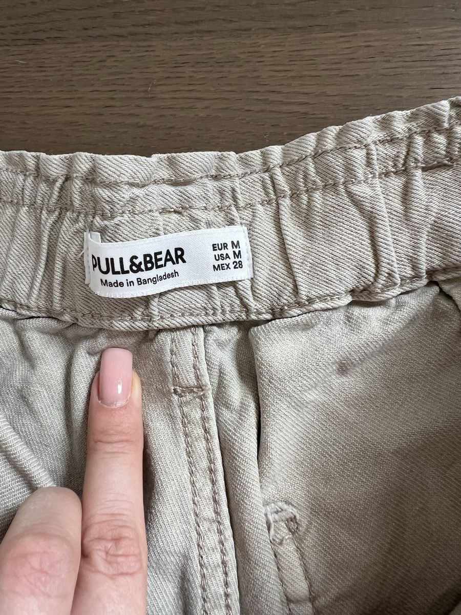 Pull&Bear Pantaloni: Pull&Bear Shorts – Usato da Kriens venduto da Krienserin_T 1