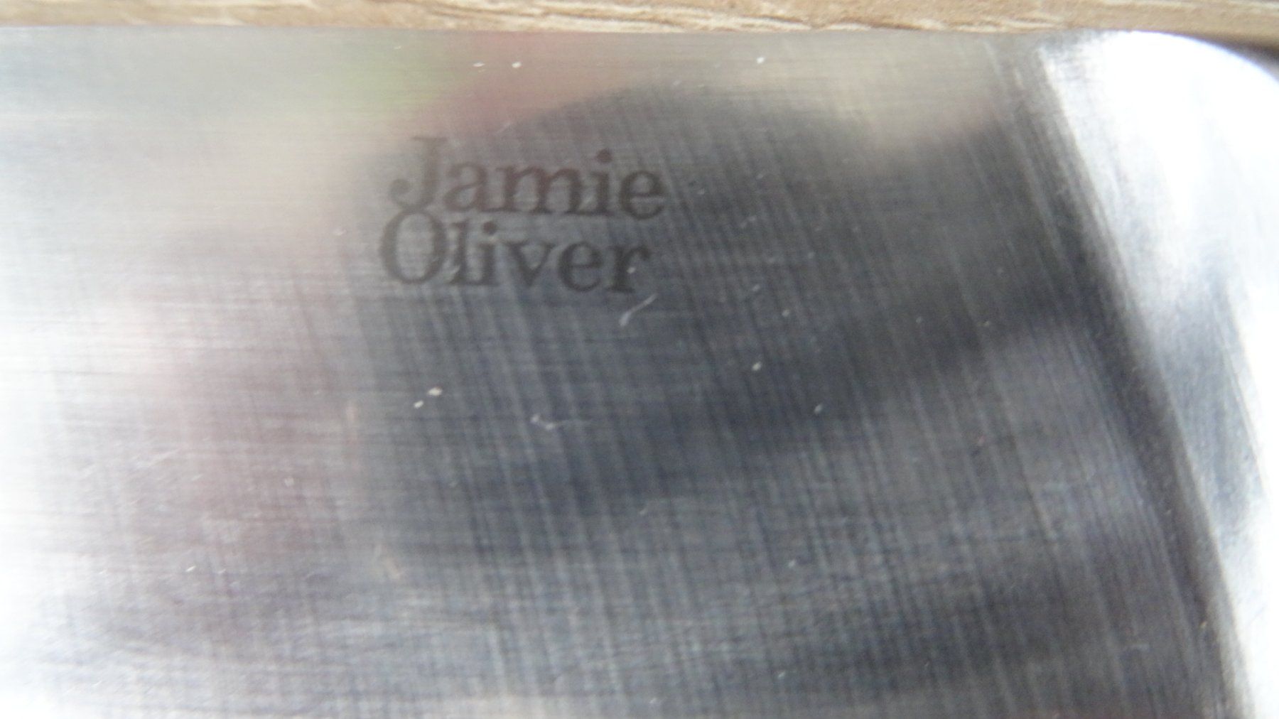 Coltelli da cucina: Jamie Oliver Brotmesser – Usato da Ehrendingen venduto da CHMEX 1