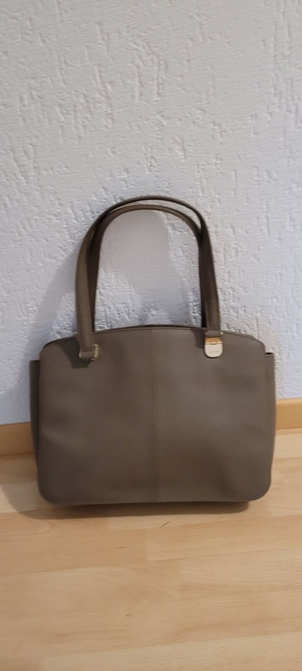 DKNY Sacs femmes: Schultertasche DKNY – D'occasion à Schwyz par Vesparider01 1