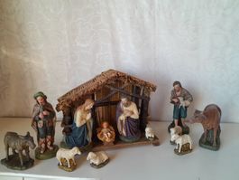 Erzgebirge Krippenfiguren, 12 Stk. aus Schneeberg plus Stall