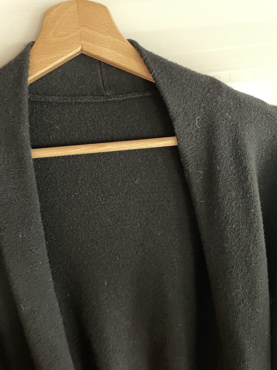 Giacche: Schwarzer Woll-Cardigan, Gr. S – Usato da Hinwil venduto da rubinstar4