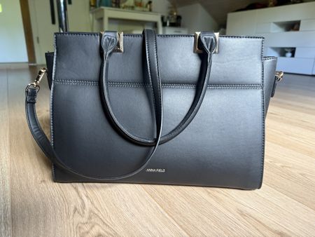 Sac noir (avec bandoulière)