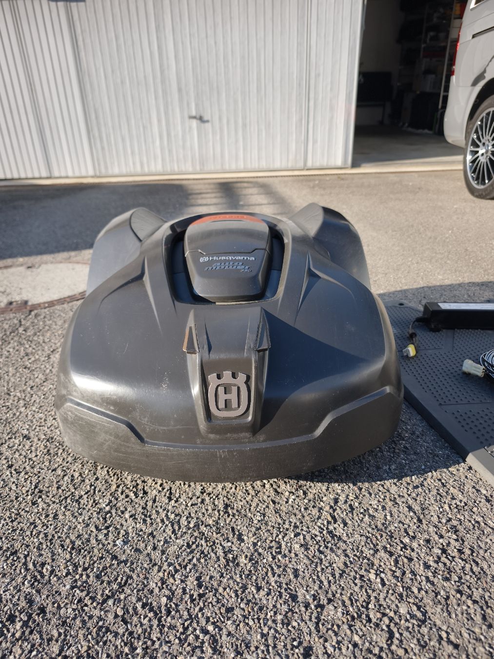Husqvarna Rasenmäher: Husqvarna Automower 420 – Gebraucht aus Romanshorn von lub_2zfj