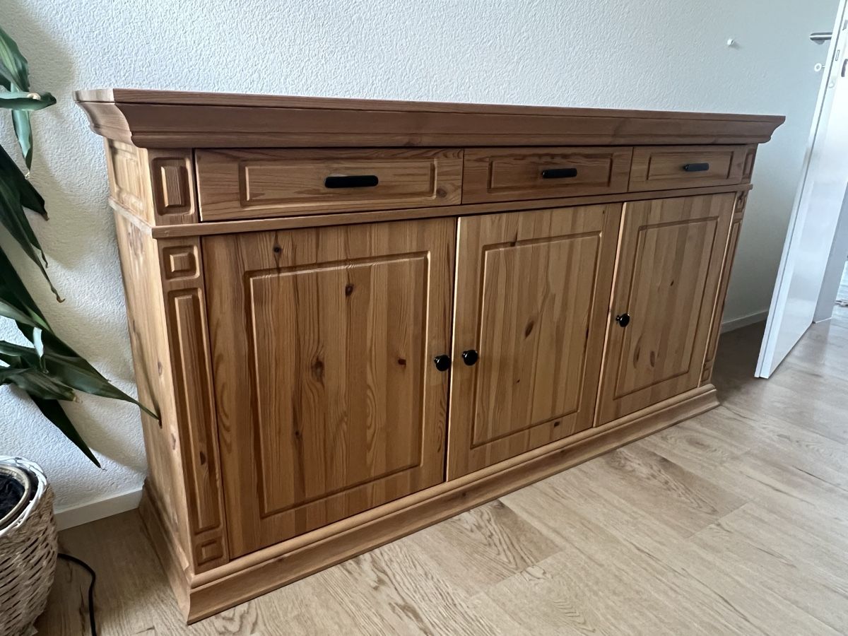 Credenze: Sideboard aus Massivholz – Nuovo (secondo la descrizione) da Ostermundigen venduto da tjo_wl29 2