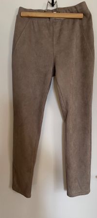 Aavelle faux suede leggins | size M | like new