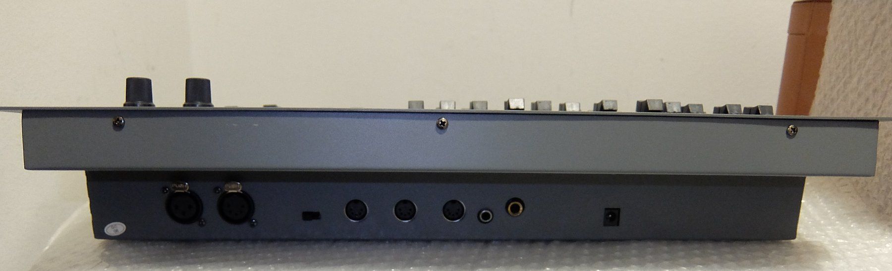 Sony Console di mixaggio: ShowTec SC 2412 -Lighting Control Desk – Usato da Basel venduto da Elektronik_Markt 4