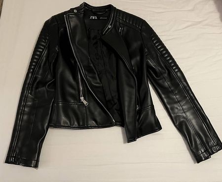 Zara Lederjacke 