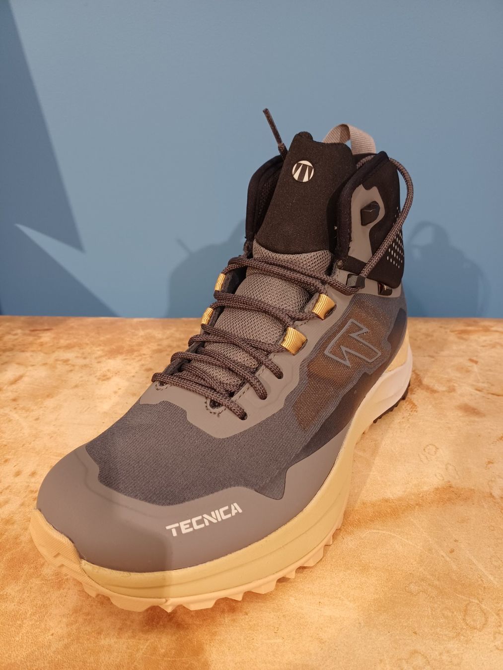 Tecnica Scarpe da uomo: Tecnica Spark Herrenwanderschuh 41.5 – Nuovo (secondo la descrizione) da Aesch BL venduto da Reiniger1 1