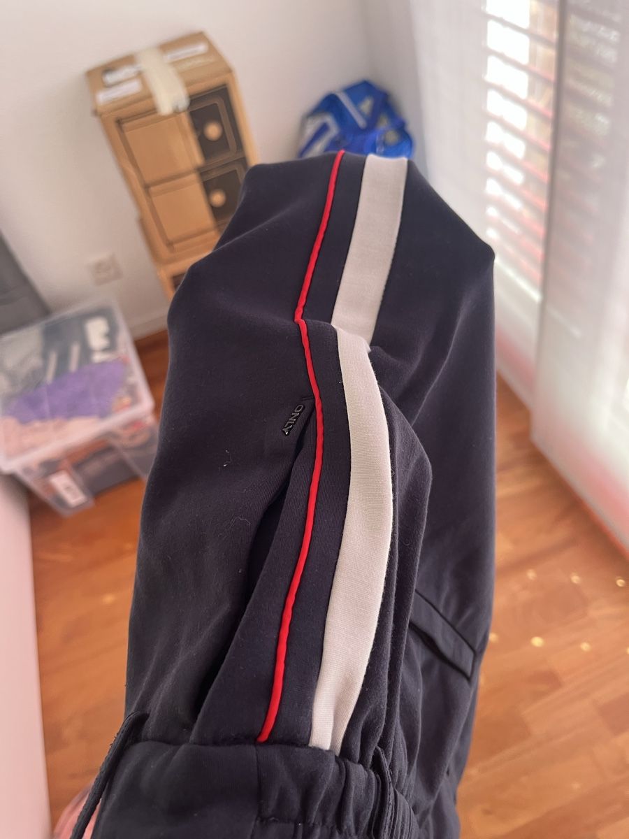 Zara Pantaloni: Stoffhose von Zara – Usato da Andwil SG venduto da sas_m9tn 1