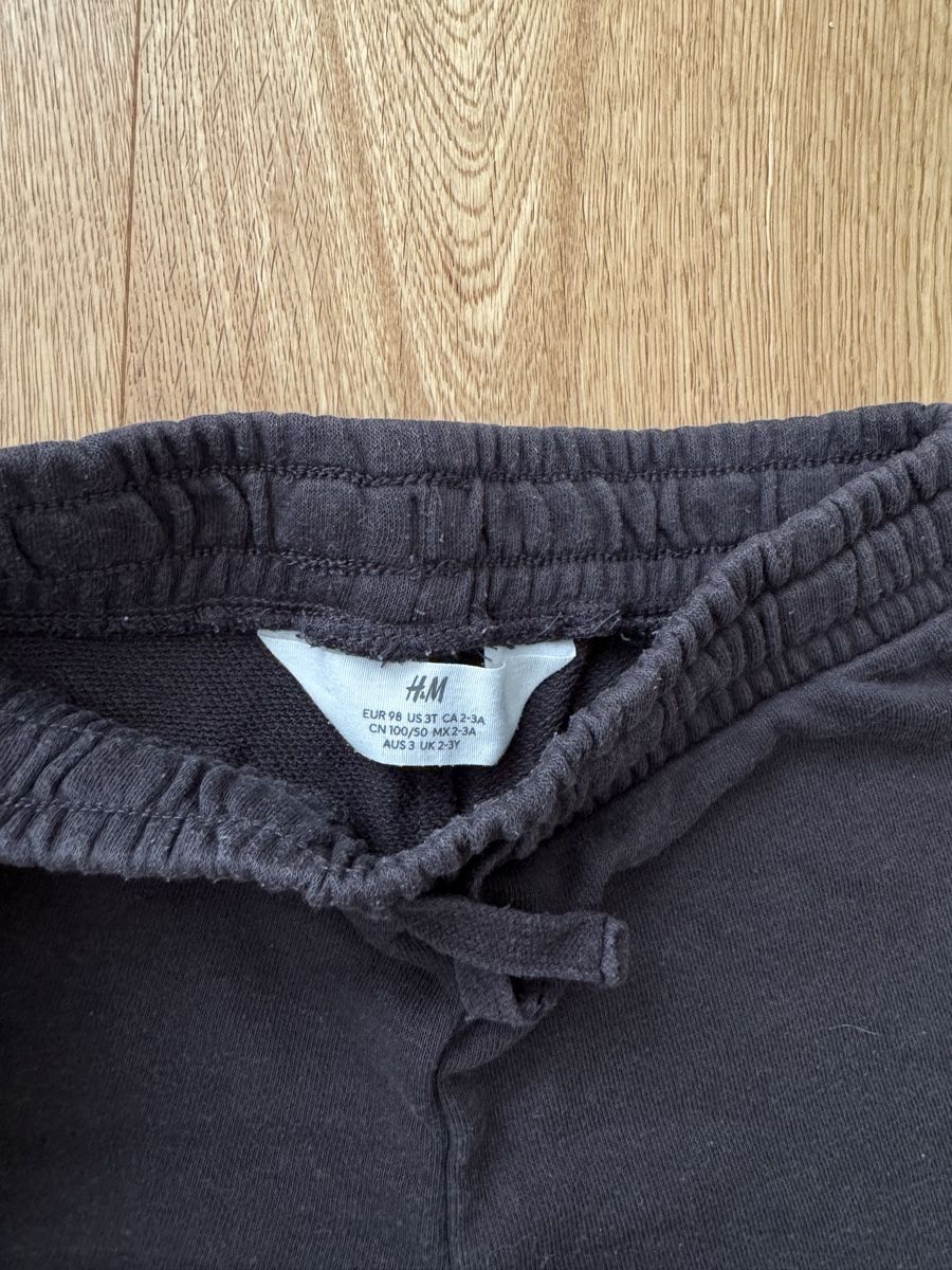 H&M Pantaloni: Kinder H&M Shorts, Gr. 98 – Usato da Interlaken venduto da fbnscl 1