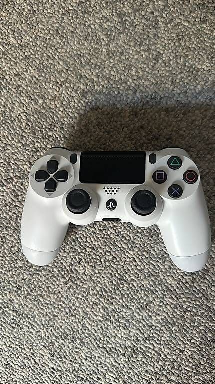Manettes: playstation controller – D'occasion à Lachen par jas_spc5