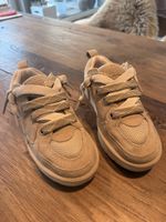 Ugg Sneaker beigefarben Grösse 39 sehr guter Zustand