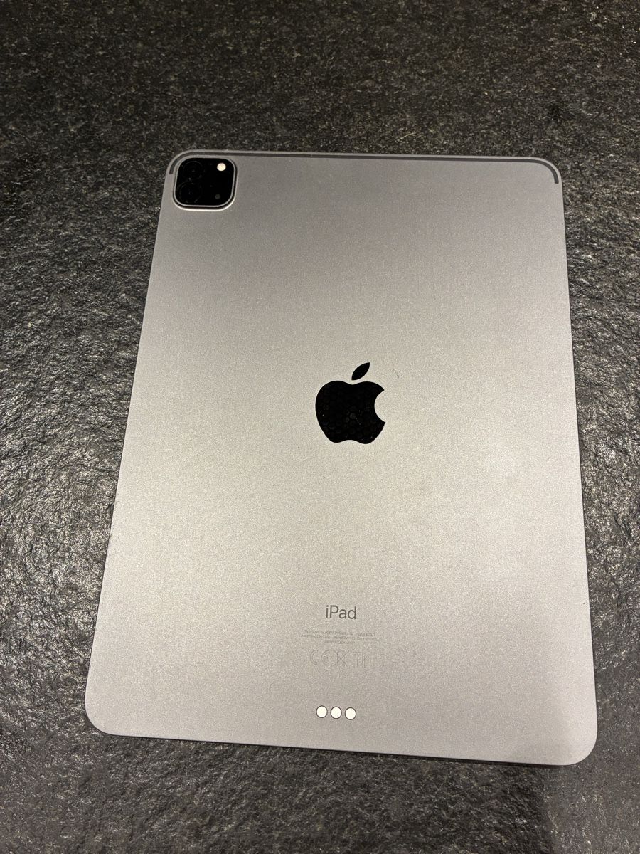Apple Tablettes PC: Apple iPad Pro 11 zoll 128 GB – D'occasion à Wettingen par myworldsking 1
