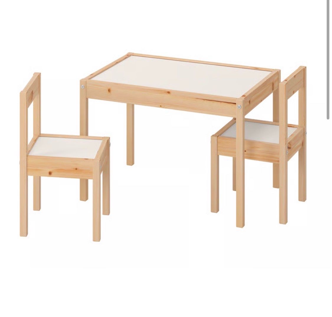 Ikea Tische: Kindertisch ikea – Gebraucht aus Oberwil-Lieli von azullino