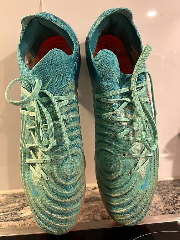Scarpe da uomo: Fussballschuhe NIKE – Usato da Horgen venduto da braids3