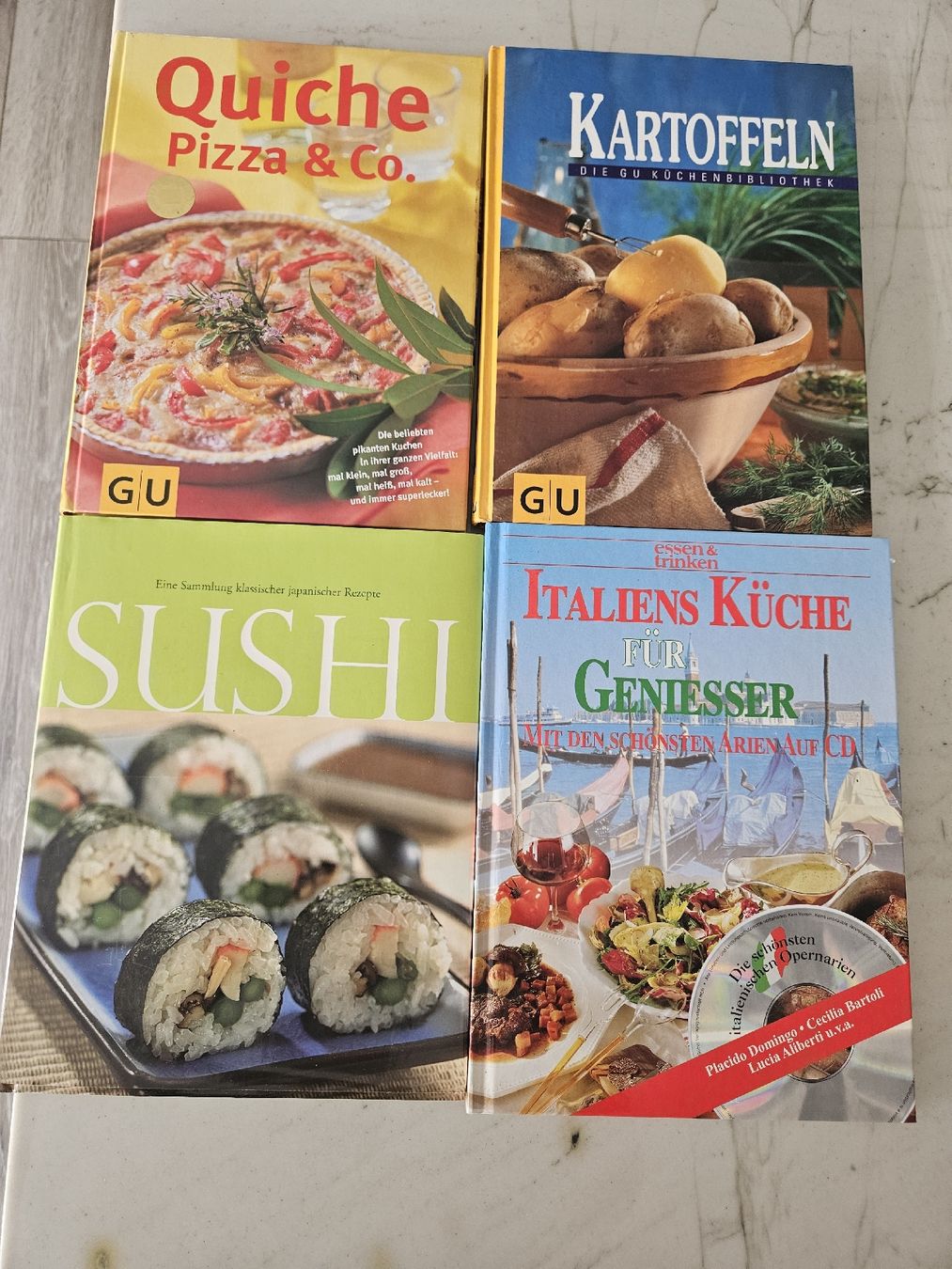 Libri: 4 grosse gebundene Kochbücher – Usato da Kloten venduto da Tacha_gb